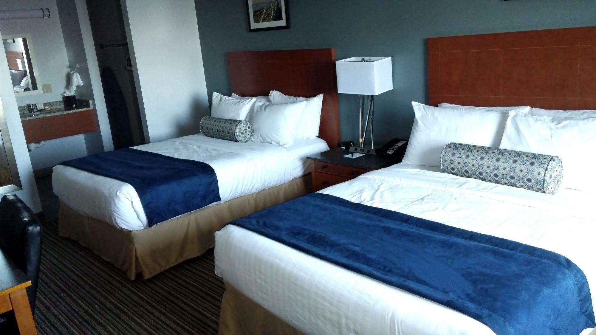Rockland Harbor Hotel Екстериор снимка